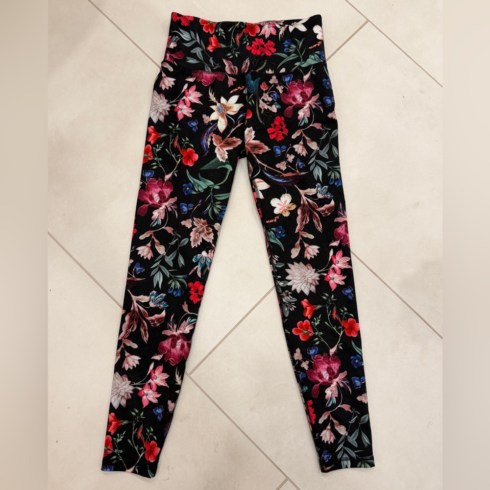 Old Navy Active Black Floral Leggings